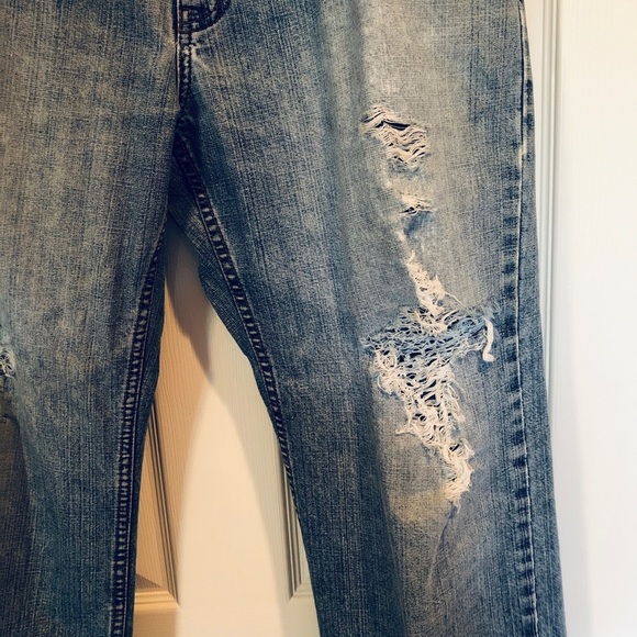 U.S. Polo Jeans Medium Wash Distressed - Picture 4 of 8